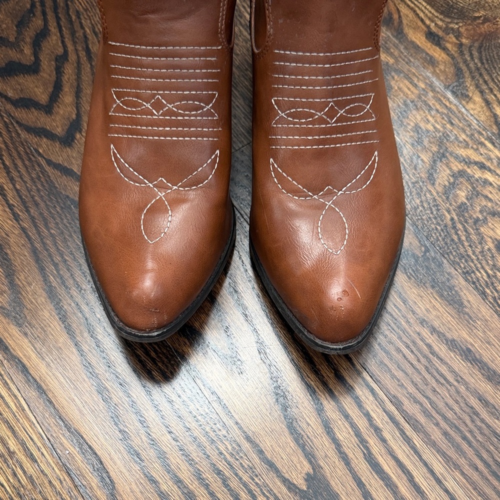 Cowboy Boots - Picture 13 of 13